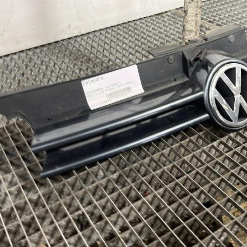 Calandre VOLKSWAGEN GOLF 4 Photo n°2