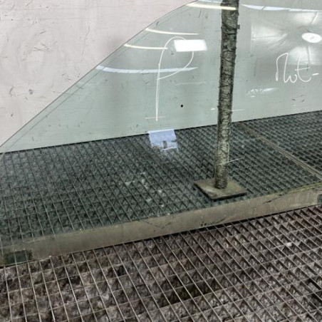 Vitre avant gauche VOLKSWAGEN POLO 3