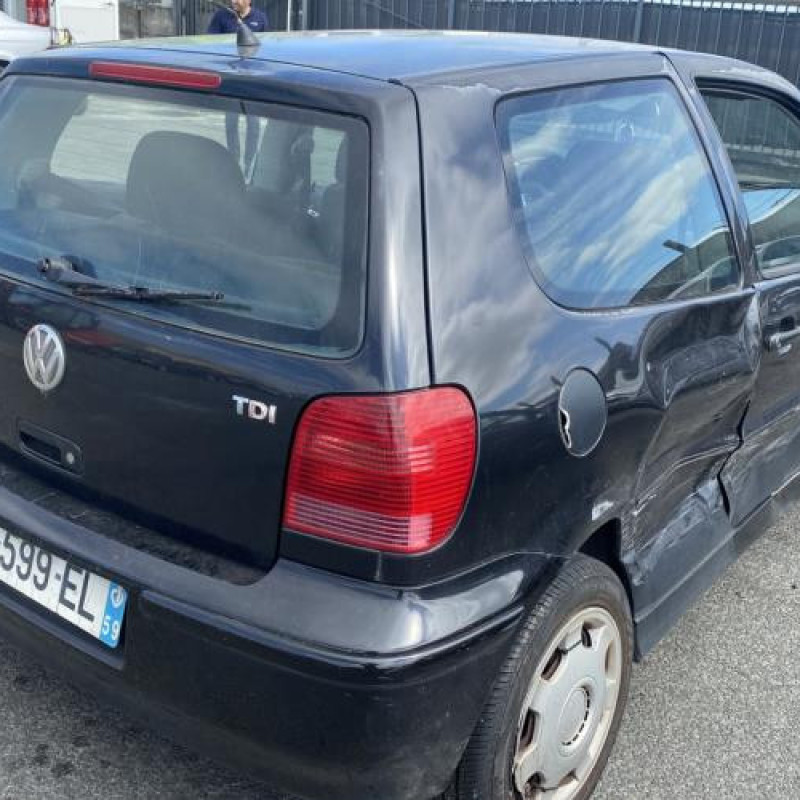 Vitre avant gauche VOLKSWAGEN POLO 3 Photo n°8