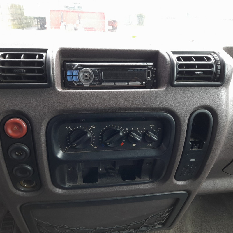 RENAULT MASTER 2 PHASE 1 2.5D - 8V Photo n°8