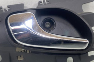 Poignee interieur arriere gauche OPEL CORSA D Photo n°1