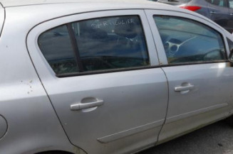 Poignee interieur arriere gauche OPEL CORSA D