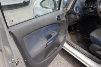 Poignee interieur arriere gauche OPEL CORSA D