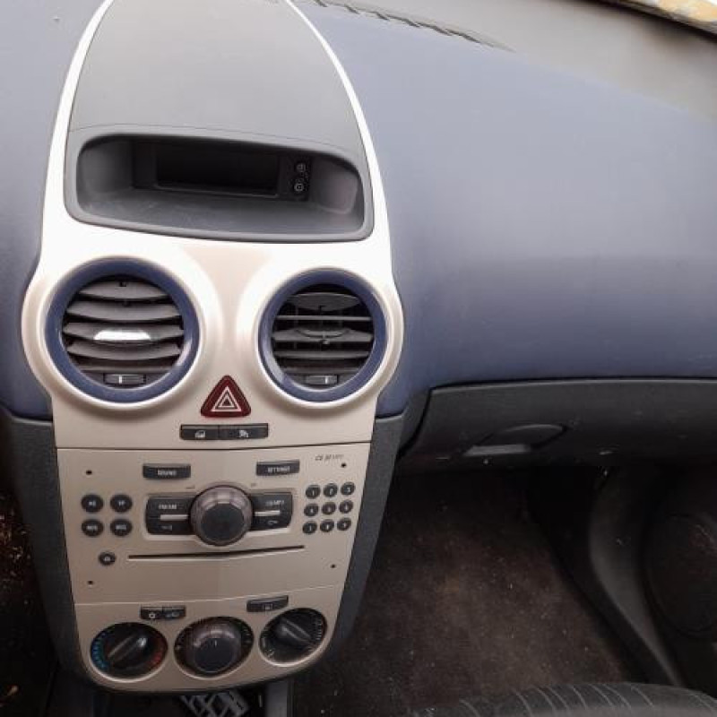 Poignee interieur arriere gauche OPEL CORSA D Photo n°17