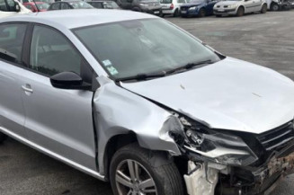 Custode arriere gauche VOLKSWAGEN POLO 5 Photo n°1