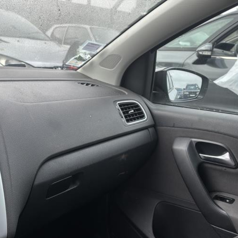 Custode arriere gauche VOLKSWAGEN POLO 5 Photo n°19