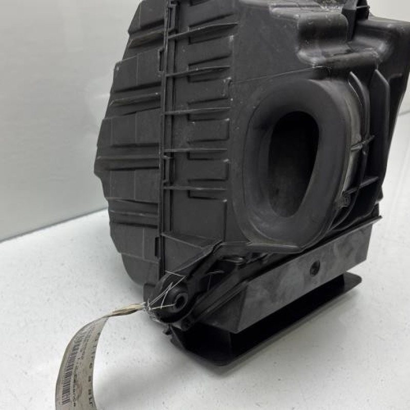Boitier filtre a air RENAULT SCENIC 3 Photo n°2