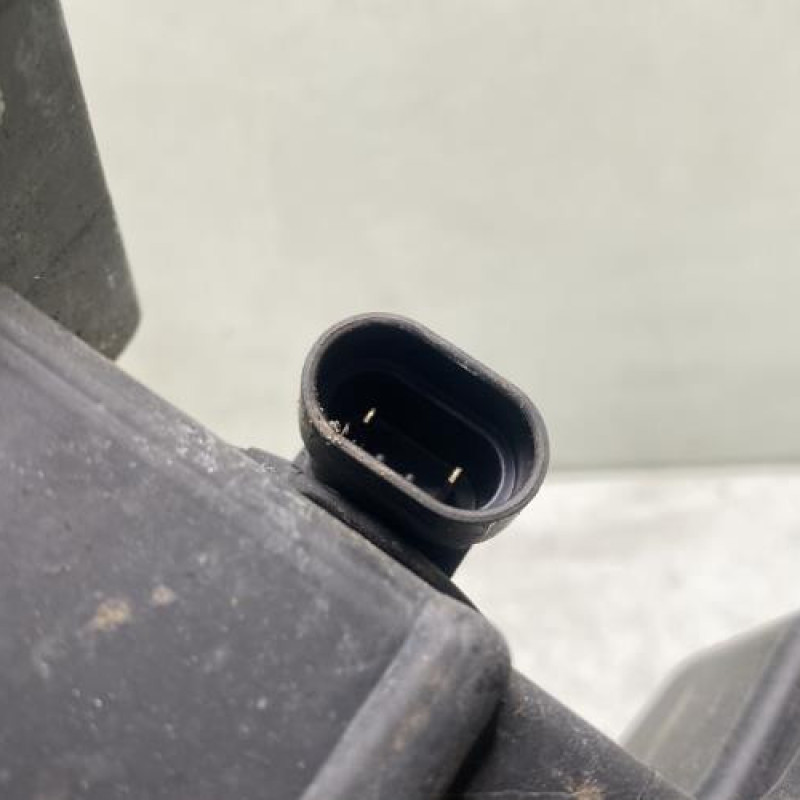 Anti brouillard droit (feux) OPEL ASTRA J Photo n°4