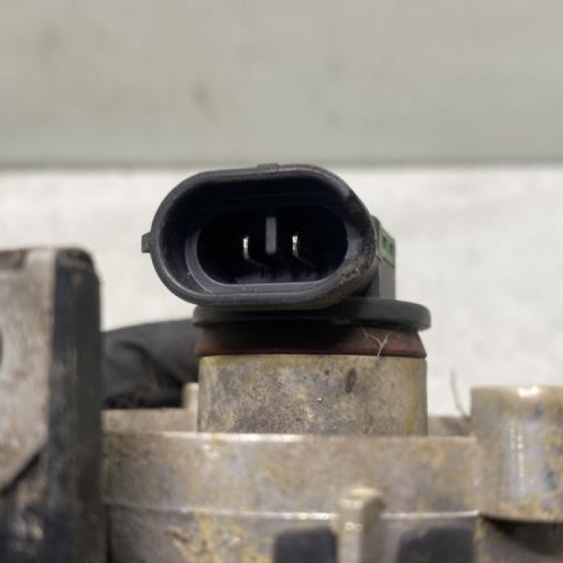 Anti brouillard droit (feux) FORD MONDEO 2 Photo n°3