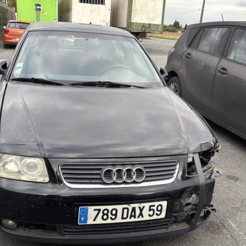 Bouton de warning AUDI A3 1 Photo n°8