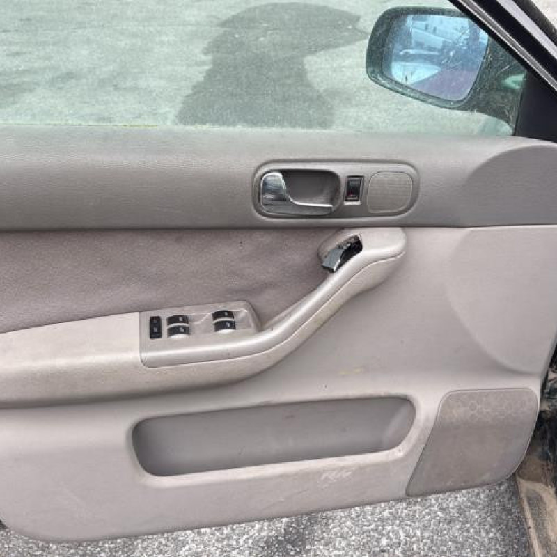 Renfort pare choc avant (traverse) AUDI A3 1 Photo n°9