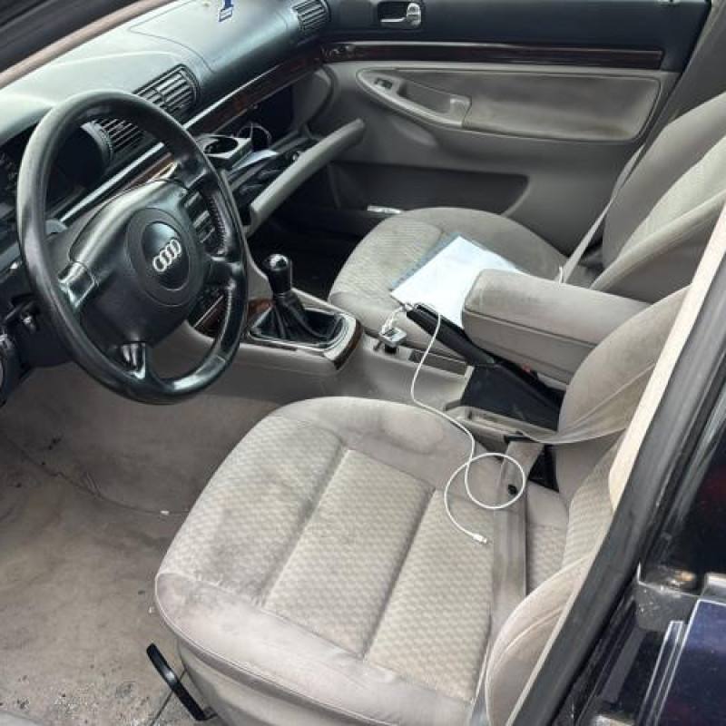 Compteur AUDI A4 1 Photo n°11