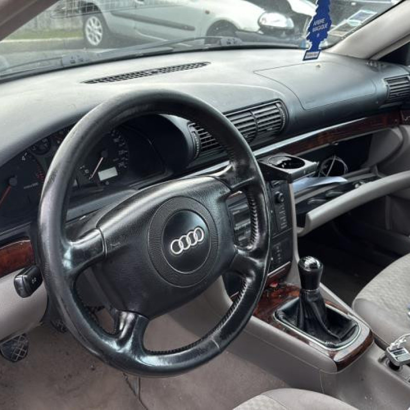 Compteur AUDI A4 1 Photo n°13