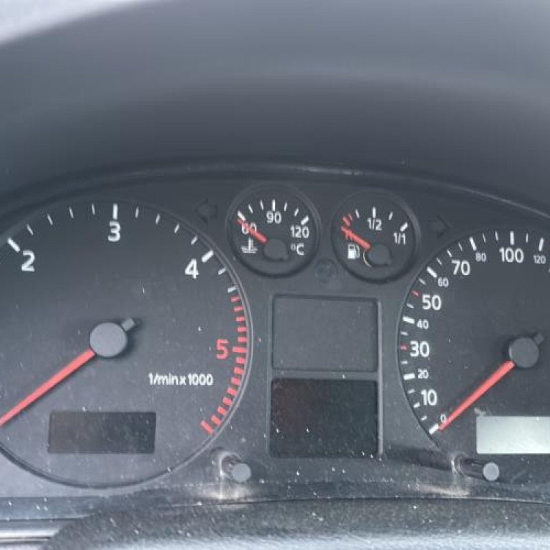 Compteur AUDI A4 1 Photo n°15