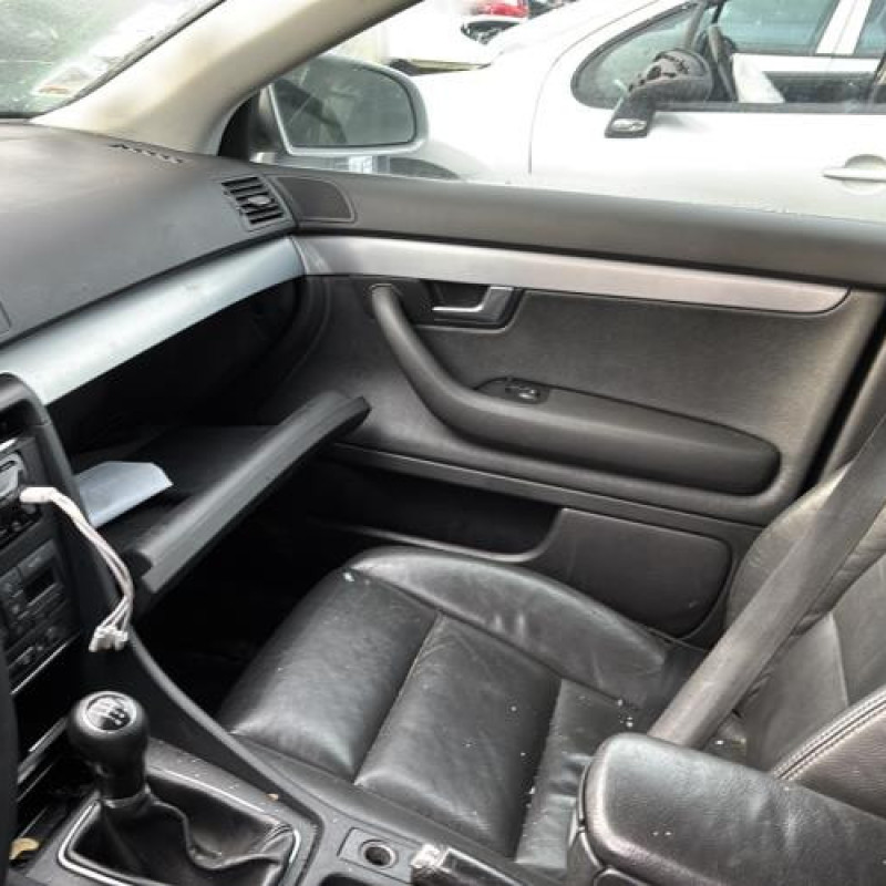 Boite a gants AUDI A4 2 Photo n°11