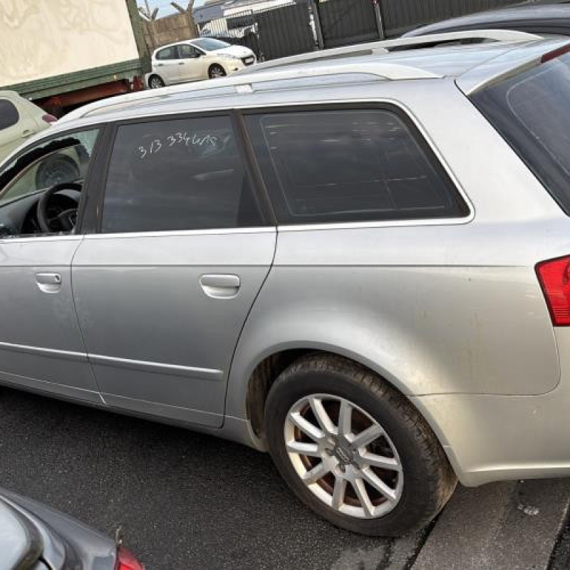 Boite a gants AUDI A4 2 Photo n°6