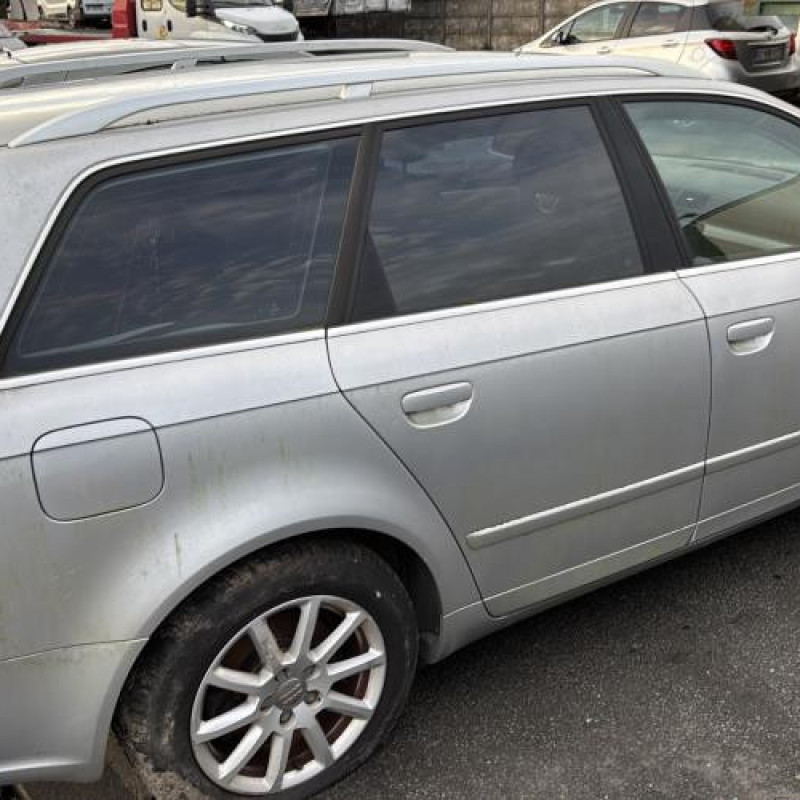 Boite a gants AUDI A4 2 Photo n°7