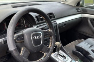 Boite a gants AUDI A4 2