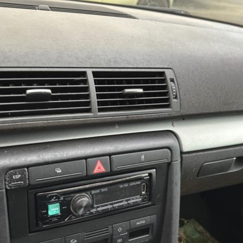 Boite a gants AUDI A4 2 Photo n°16