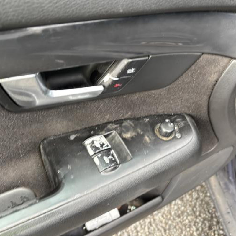 Interrupteur de leve vitre avant gauche AUDI A4 2 Photo n°11