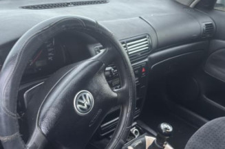 Etrier arriere gauche (freinage) VOLKSWAGEN PASSAT 4