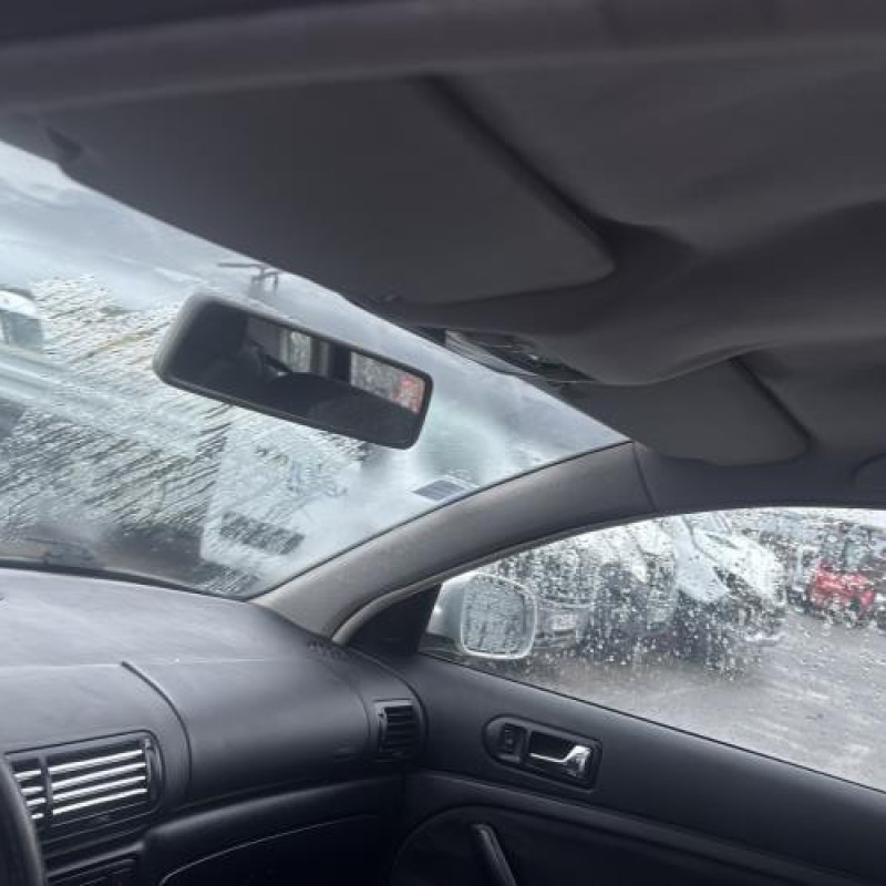 Etrier arriere gauche (freinage) VOLKSWAGEN PASSAT 4 Photo n°19