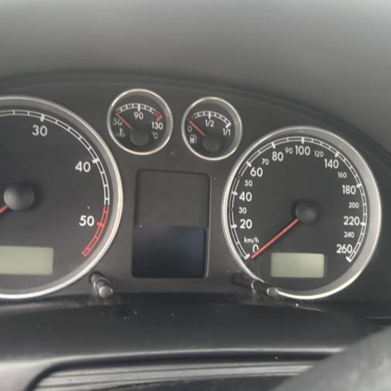 Etrier arriere droit (freinage) VOLKSWAGEN PASSAT 4 Photo n°16