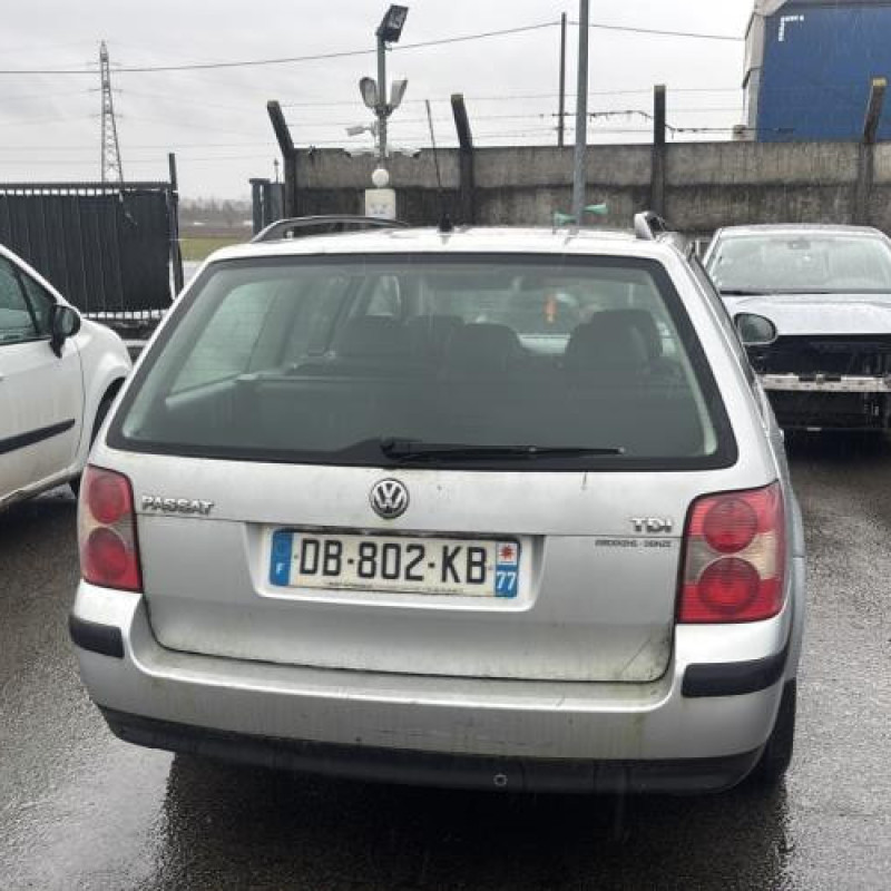 Etrier arriere gauche (freinage) VOLKSWAGEN PASSAT 4 Photo n°6