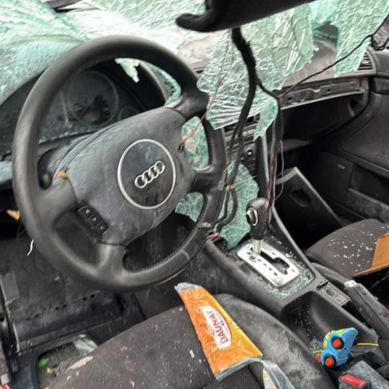 Boite a gants AUDI A4 2 Photo n°13