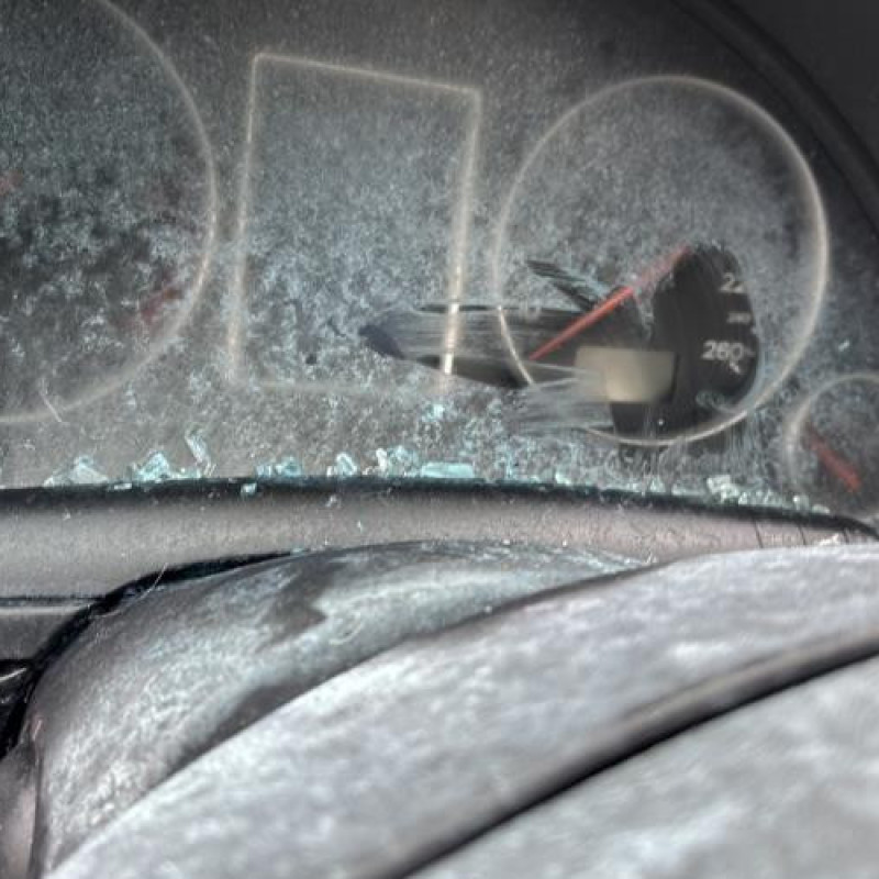 Leve vitre electrique avant gauche AUDI A4 2 Photo n°17