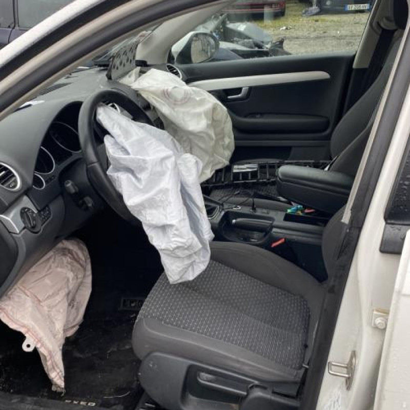 Etrier arriere droit (freinage) SEAT EXEO Photo n°7