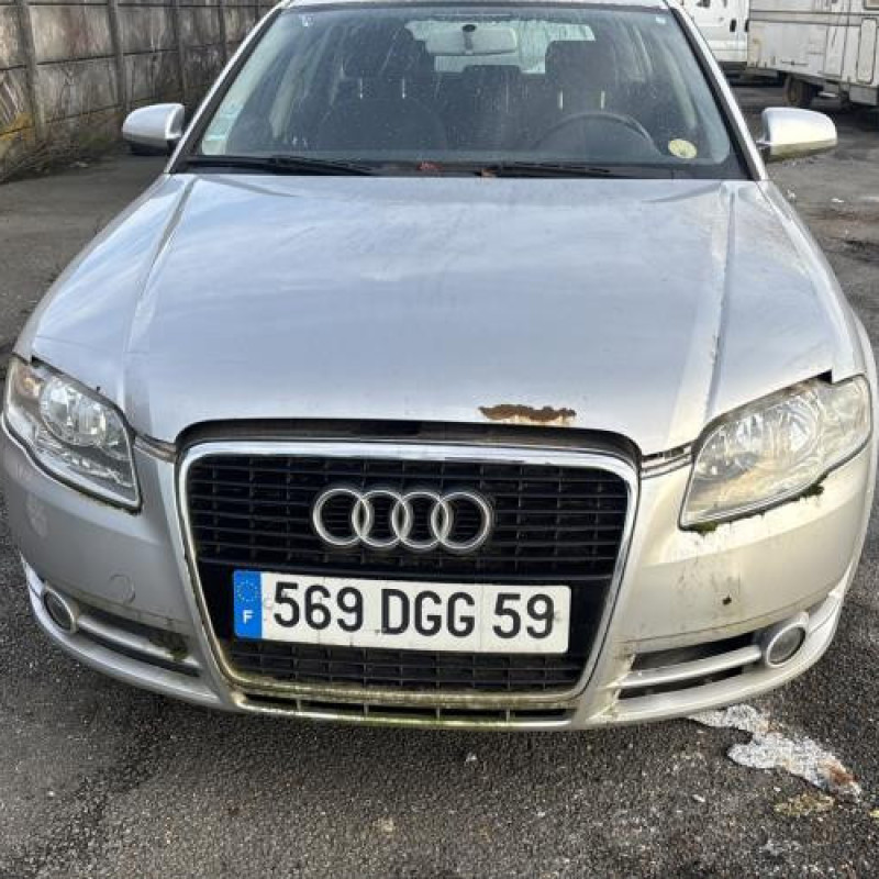 Pompe à carburant AUDI A4 2 Photo n°8