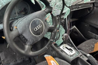 Pivot de moyeu avant droit AUDI A4 2