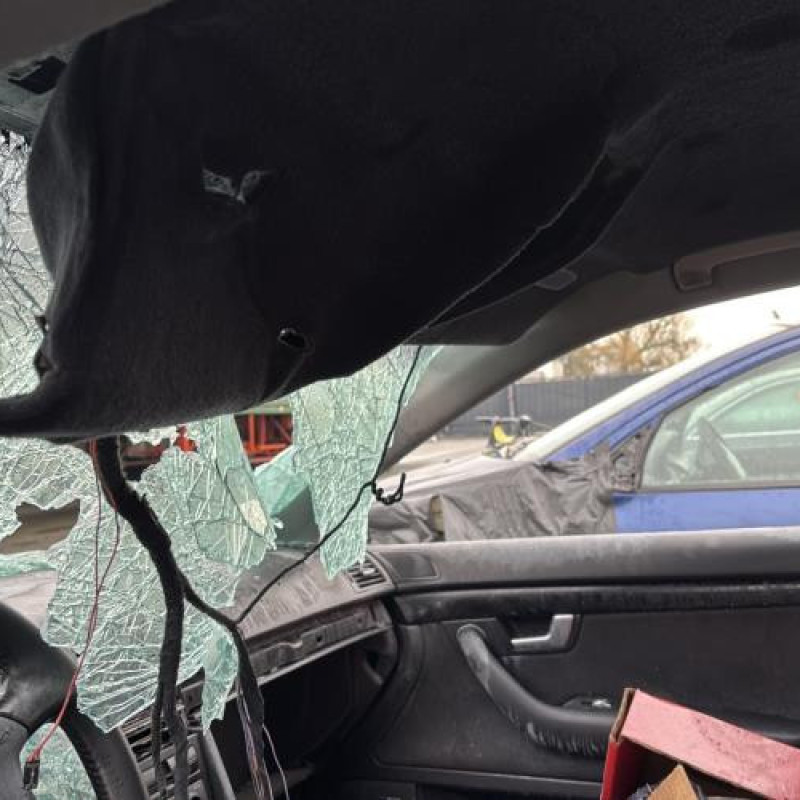 Pivot de moyeu avant droit AUDI A4 2 Photo n°14