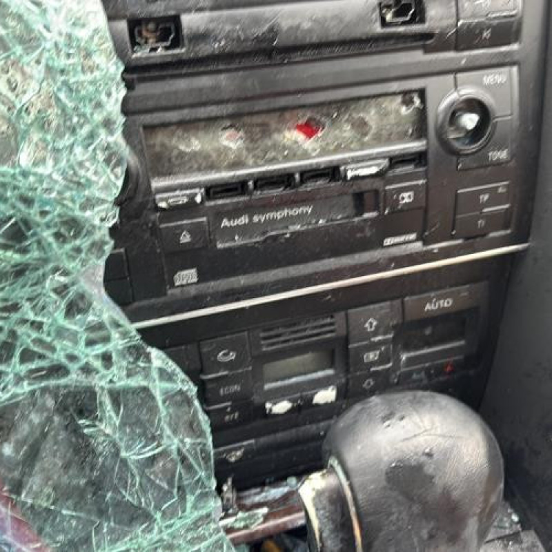 Pivot de moyeu avant droit AUDI A4 2 Photo n°19