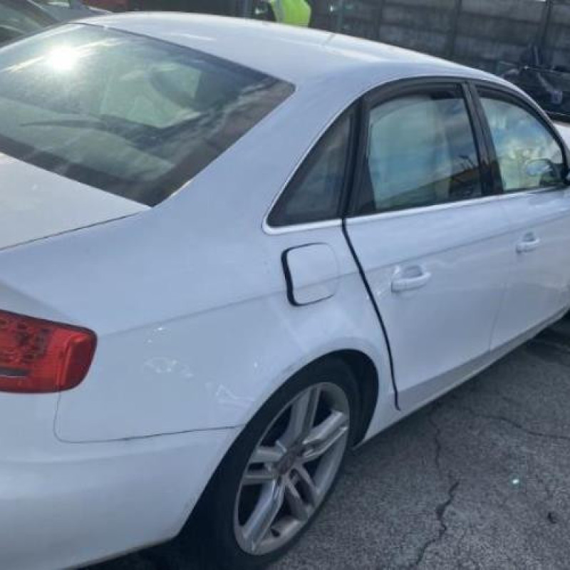 Custode arriere droit AUDI A4 3 Photo n°20