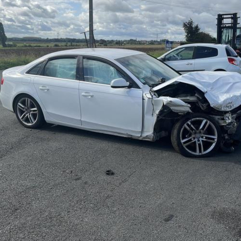 Custode arriere gauche AUDI A4 3 Photo n°7