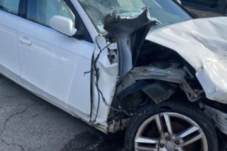 Feu arriere stop central AUDI A4 3