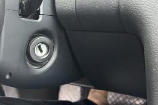 Serrure avant droit AUDI A6 2