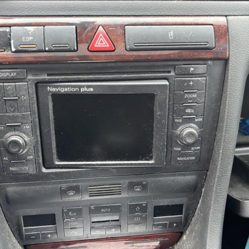 Serrure avant droit AUDI A6 2 Photo n°9