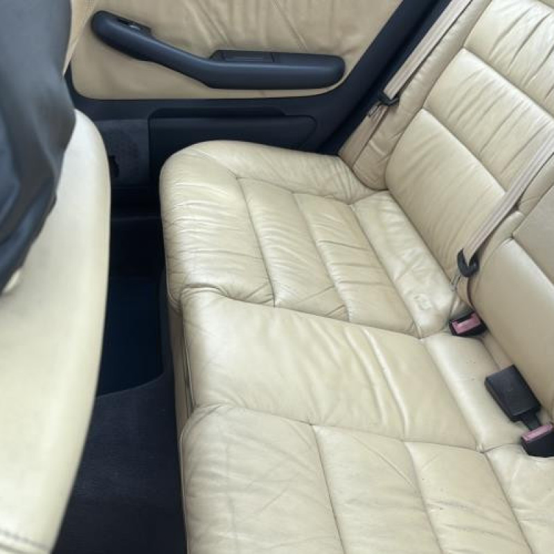 Vitre arriere gauche AUDI A6 2 Photo n°10