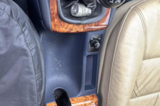 Vitre avant gauche AUDI A6 2