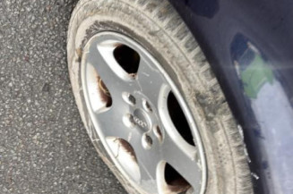 Serrure avant droit AUDI A6 2