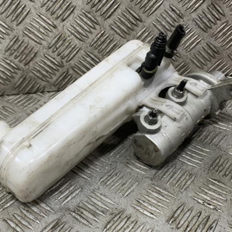 Maitre cylindre (freinage) CITROEN JUMPER 3 Photo n°3