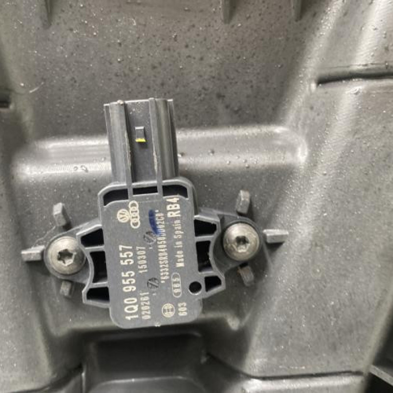 Leve vitre electrique avant gauche VOLKSWAGEN EOS Photo n°3