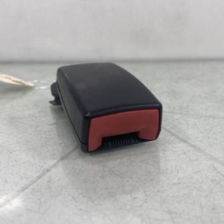 Attache ceinture arriere gauche VOLKSWAGEN TOURAN 1 Photo n°1