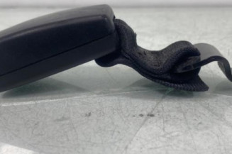 Attache ceinture arriere gauche VOLKSWAGEN TOURAN 1