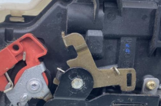 Serrure avant gauche VOLKSWAGEN TOURAN 1