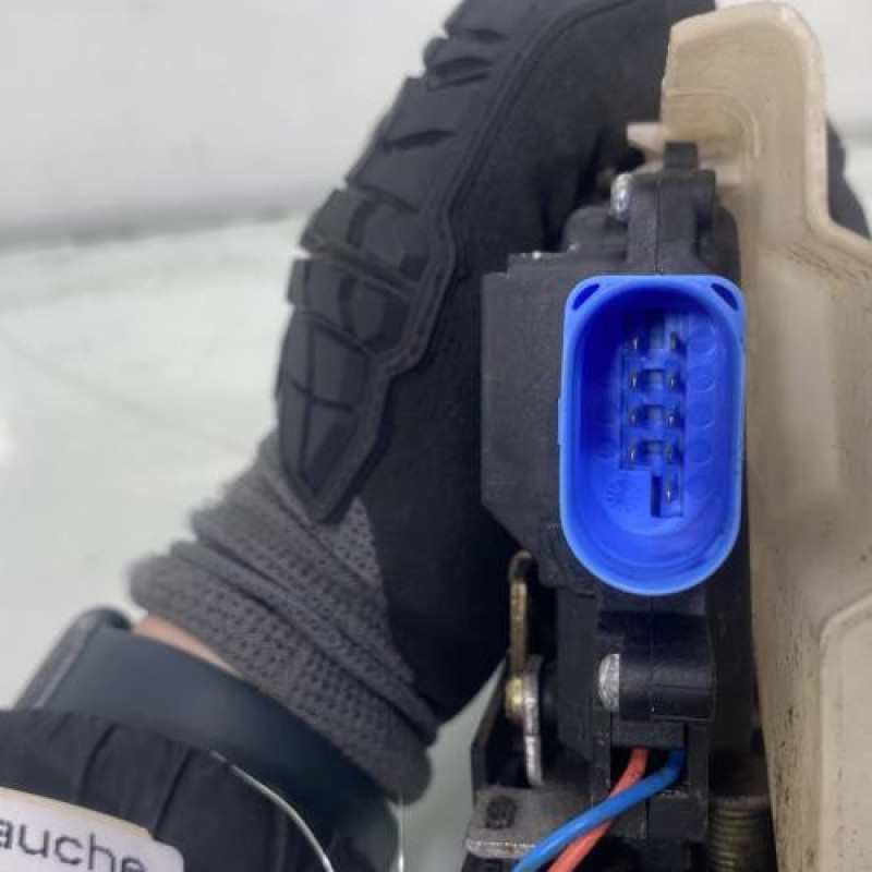 Serrure avant gauche VOLKSWAGEN TOURAN 1 Photo n°4