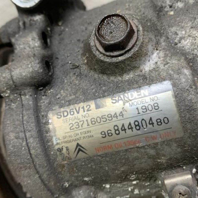 Compresseur clim CITROEN C2 Photo n°3